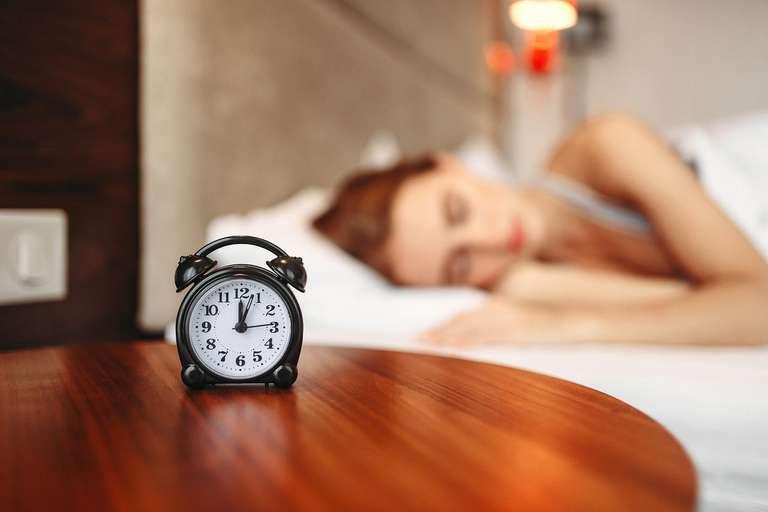 Cara Mengatur Jam Tidur di Bulan Puasa Agar Badan Tetap Fit