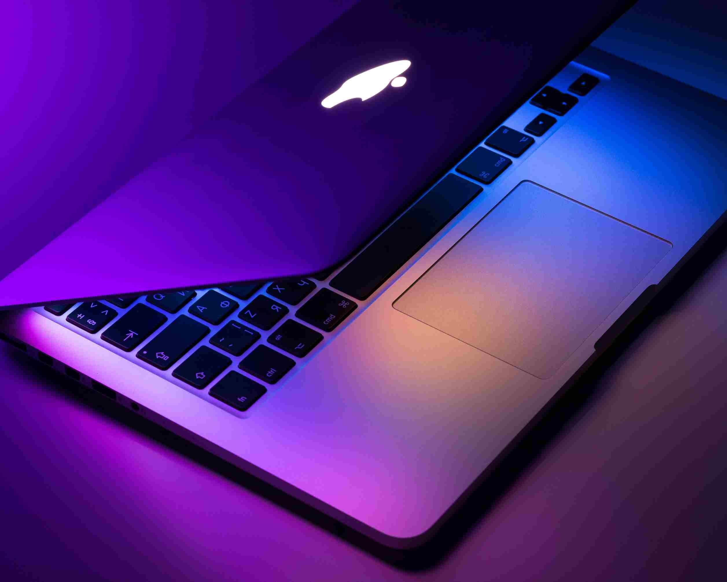 Apple Bakal Rilis MacBook Layar Sentuh di Tahun 2025, Makin Canggih!