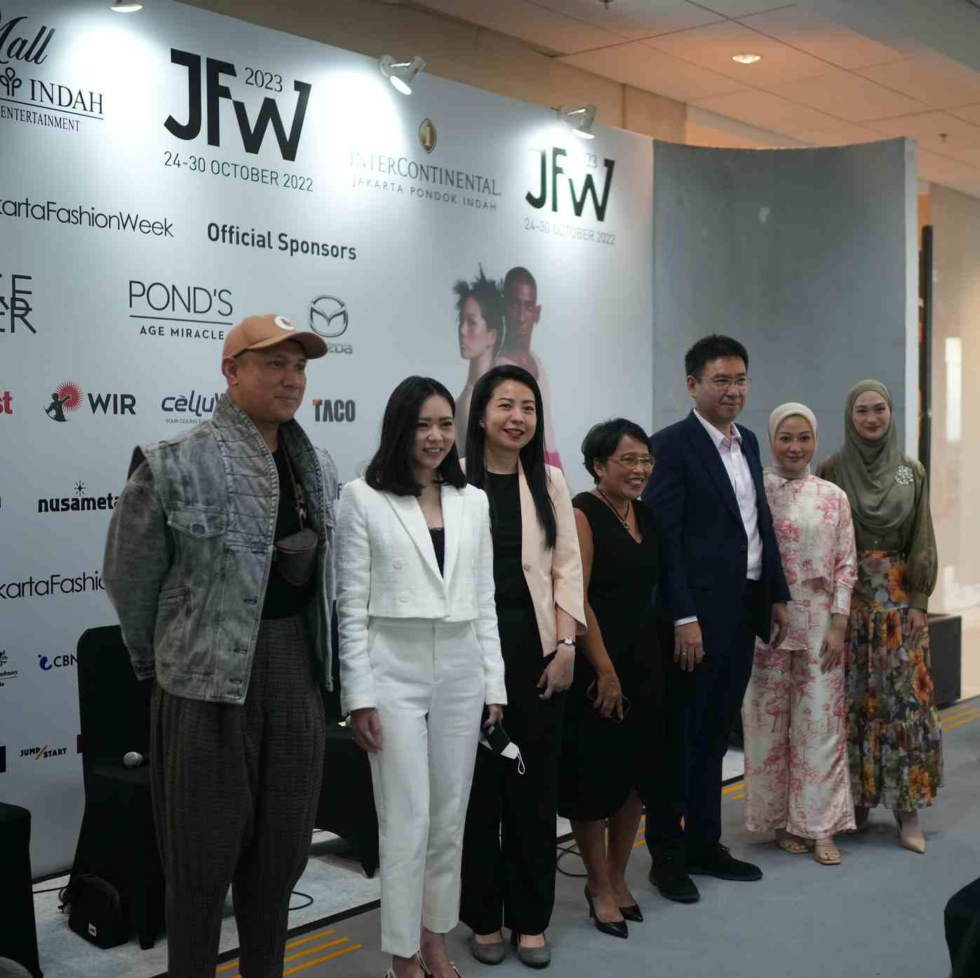 Road To JFW 2023 : Desainer Lokal dan Mancanegara Join the Runway