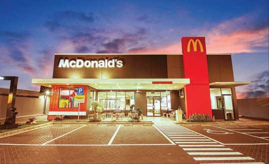 10 Menu Unik McDonald’s yang Bisa Kamu Temukan di Asia